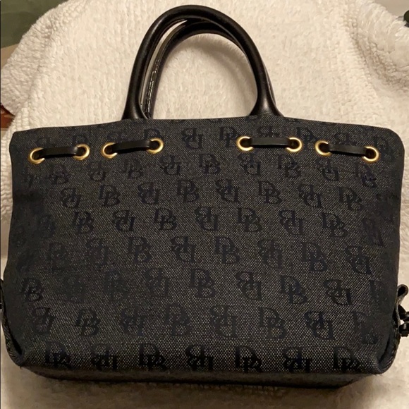 Dooney & Bourke tulip tassel tote black signature - Picture 6 of 10